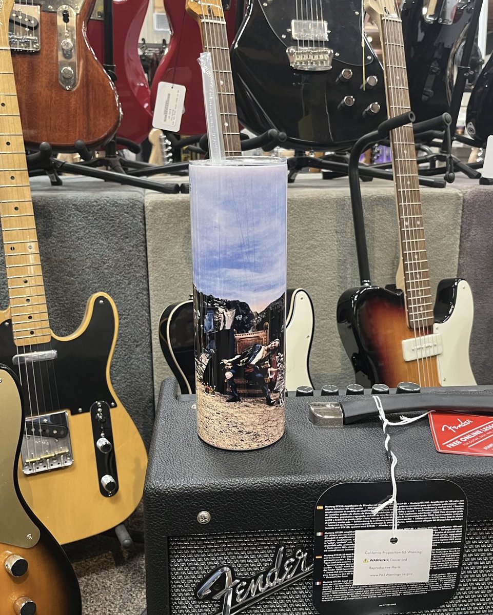 Rush74Kyle's tweet photo. @KalaniJTrump @vivien2112 @FFedUpp @HumbleAnthem @steelpen487 @RushFamTourneys @newworldrushman Awesome album. Still have a Kings Tumbler that needs a home! #RushFamily @RushFamTourneys @vivien2112 #AF2K #CygnusX1 @cygnusx1net https://t.co/UMzDTZnry8