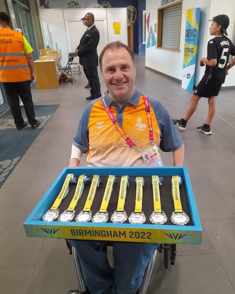 While the Commonwealth Games may be over, injured player Ben hasn’t stopped smiling having had the honour of presenting the silver medals to India’s women’s Twenty20 cricket team. #rugbyfamily #B2022 #commonwealthgames #tbt