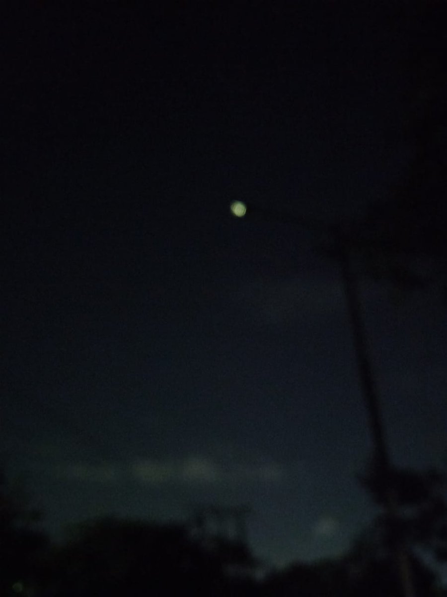 DKumarir302's tweet photo. @PMCPune Still street lights in front of hillside society, ramtekadi industrial area, Hadapsar Pune, are not working. How many days it will take to repair it is a big question. https://t.co/TbLTL61WTs