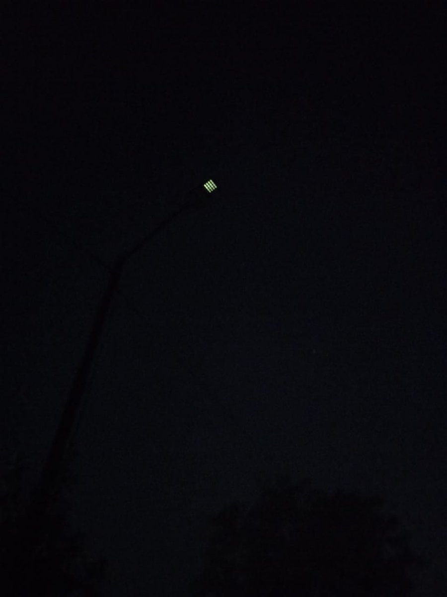 DKumarir302's tweet photo. @PMCPune Still street lights in front of hillside society, ramtekadi industrial area, Hadapsar Pune, are not working. How many days it will take to repair it is a big question. https://t.co/TbLTL61WTs
