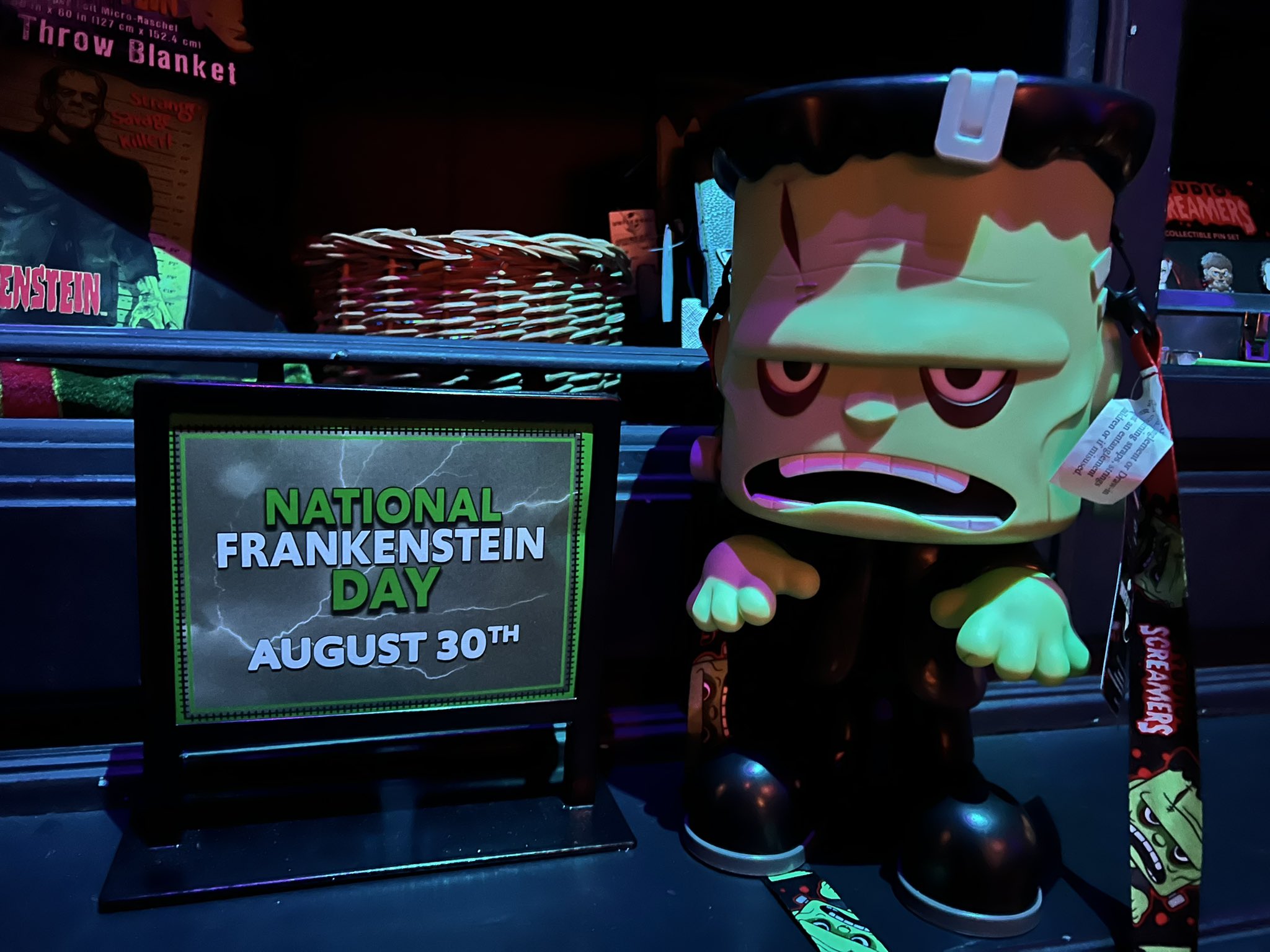 Inside Universal on Twitter "New Frankenstein Studio Screamer Popcorn