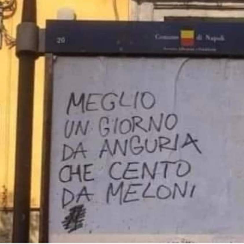 _Next_to_you_'s tweet photo. Napoli sempre un passo avanti
#Melonivergogna
#Meloni https://t.co/oO8pChFSdk