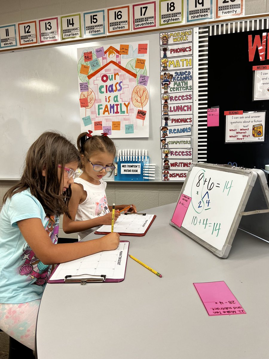 abby_thomps's tweet photo. Scooting and grooving this morning in math! #secondgrade https://t.co/CWrGIDgItT