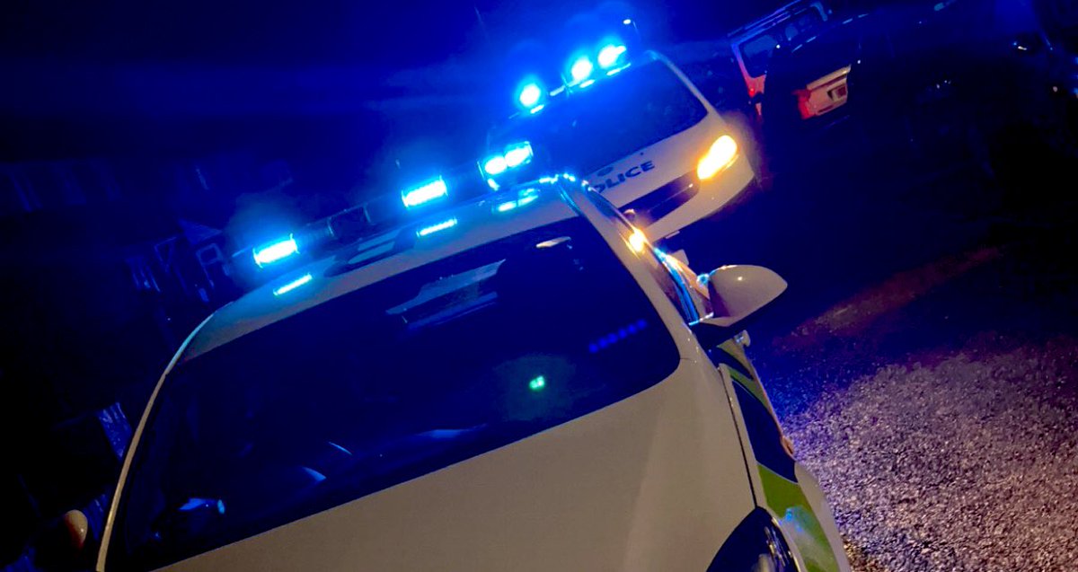 Unfortunately due to internal policy changes, I’m not longer able to tweet operational policing work on the account anymore 😕 I’ll keep hold of the account though!