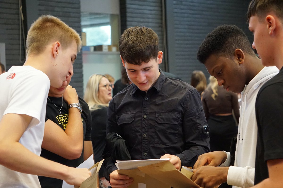 RedmoorAcademy's tweet photo. Redmoor Academy Celebrates Fantastic GCSE Results!
Redmoor Academy is proud to celebrate the achievements of its students in their GCSE examinations. https://t.co/S8Ynoo36l6