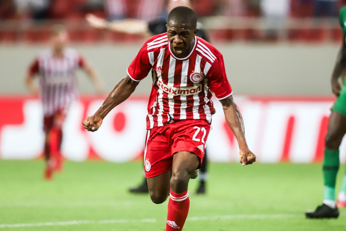LAROMA24's tweet photo. 🚨 Trattativa calda per Mady #Camara dell'#Olympiakos sulla base del prestito (a 2 milioni) più obbligo di riscatto (non così facile) a 8
✍️Nella short list ci sono anche #Soumaré del Leicester e #Tameze del Verona
Esclusiva #LR24👉https://t.co/NFpJJxVxNJ
#Calciomercato https://t.co/gSPbCmdDho