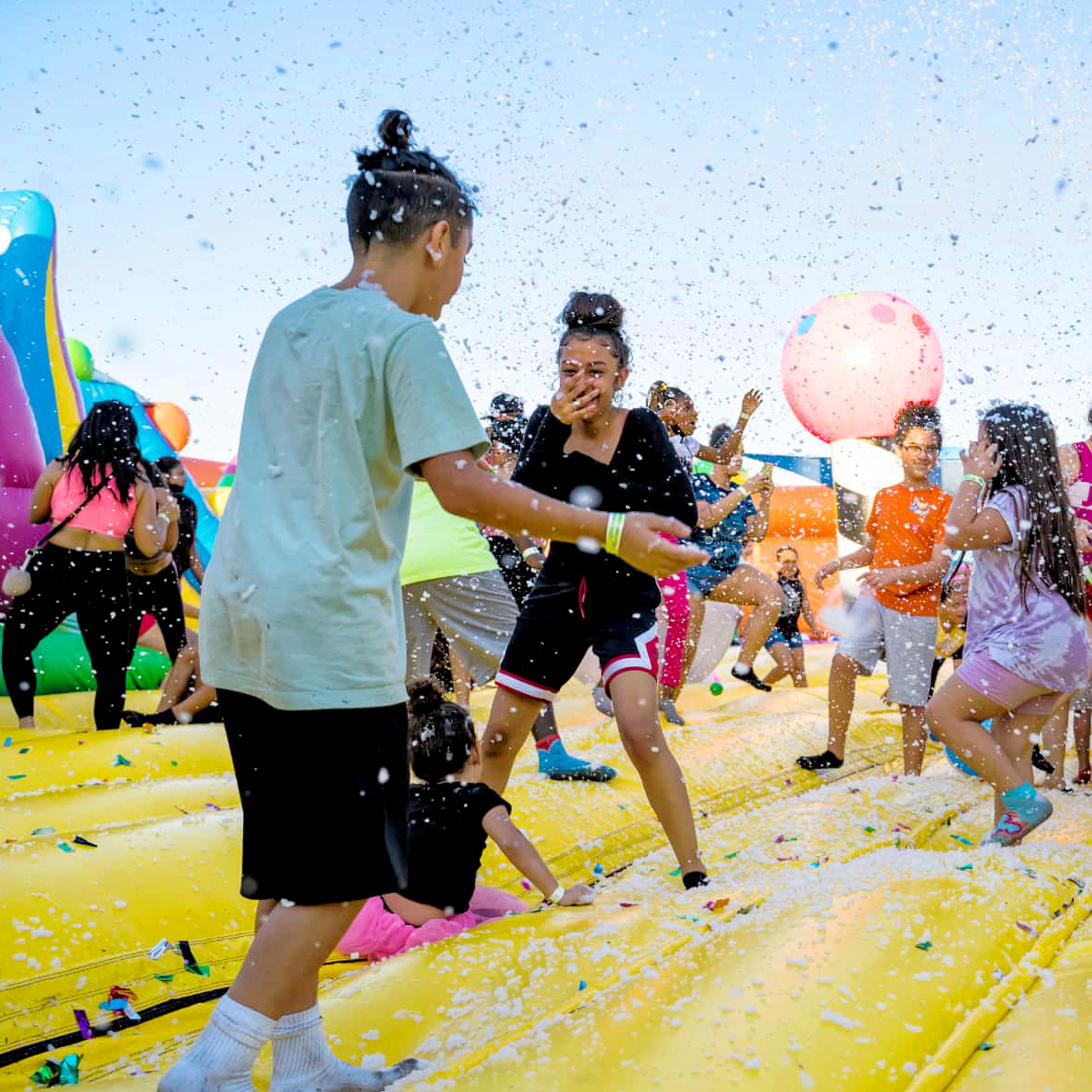 Confetti, bubbles, dancing, bouncing! 🎊
See you TOMORROW Albany, NY! 🙌
Tickets available: thebigbounceamerica.com