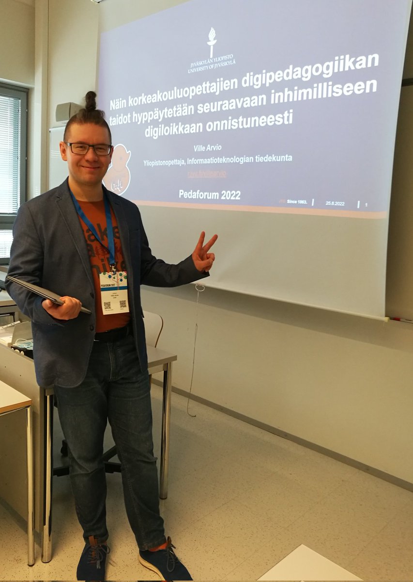 VilleArvio's tweet image. Oli mukava pitää @pedaforum-esitys, kuinka Pedagogiset kahvilat toimivat lv. 2021-22 @it_jyu'ssa menetelmänä kehittää ja jakaa #digipeda'n osaamista yhteisöllisesti. Alustus herätti hyvää keskustelua korkeakoulupedagogiikasta ja sen kehittämisestä!
#pedaforum #learningcafe