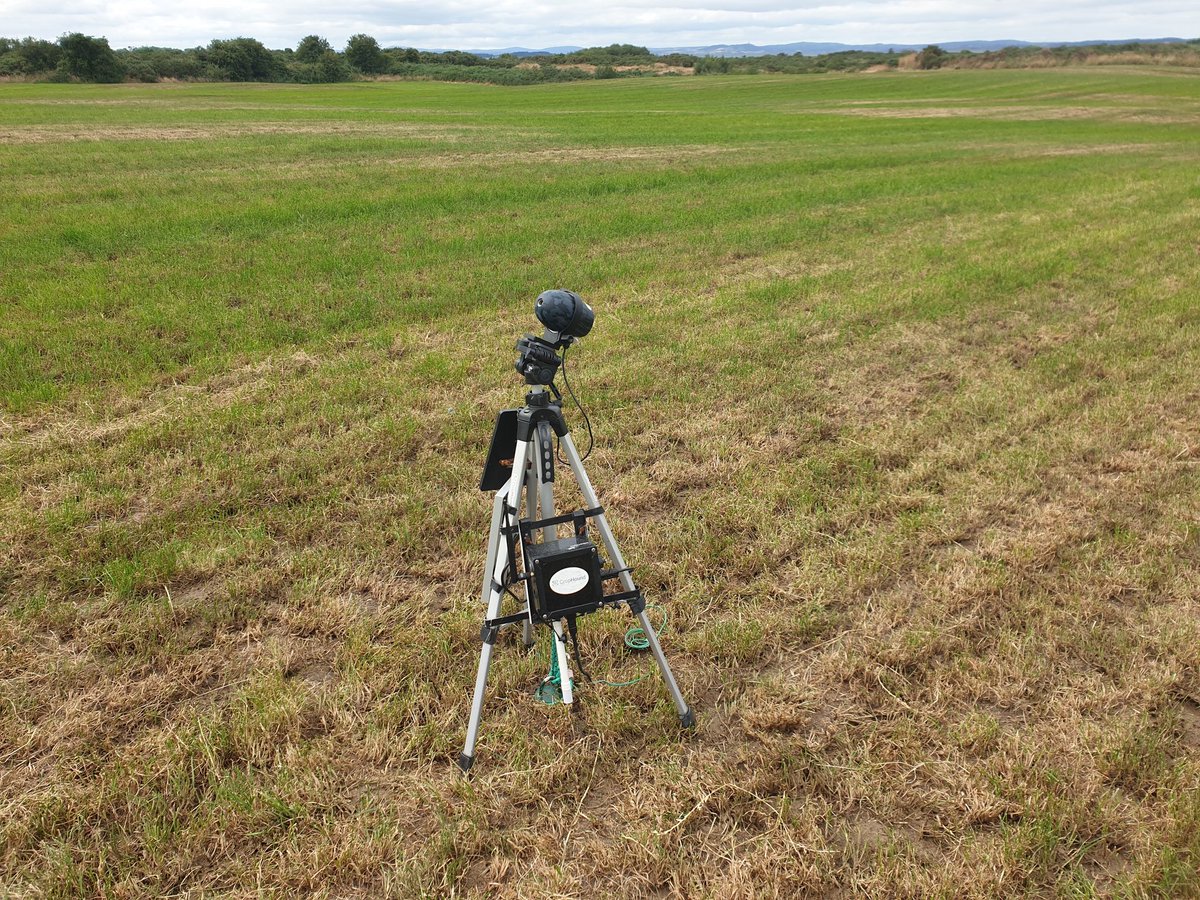 CropHound tweet media