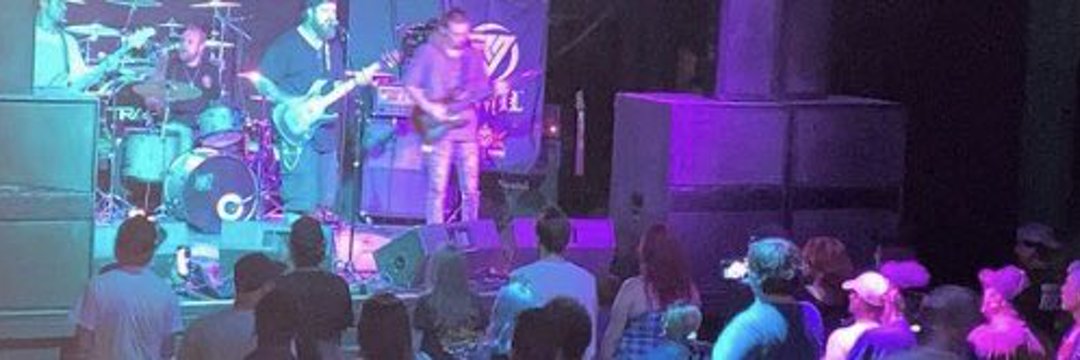 RnRliveRadio's tweet photo. https://t.co/H2eBmSAvze
@ReVAILBand #Revail
Song: My Time
#book, #share, #follow
Follow us!
@RnRliveRadio /
@RnRNationlive https://t.co/oLP0aouvyW