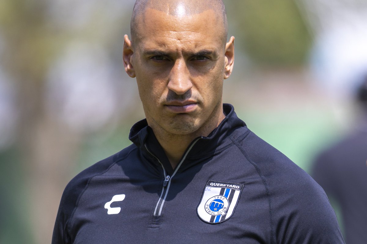 Club_Queretaro's tweet image. 🔵 Dos cracks mirándose a los ojos ⚫️

#RetandoLaHistoria