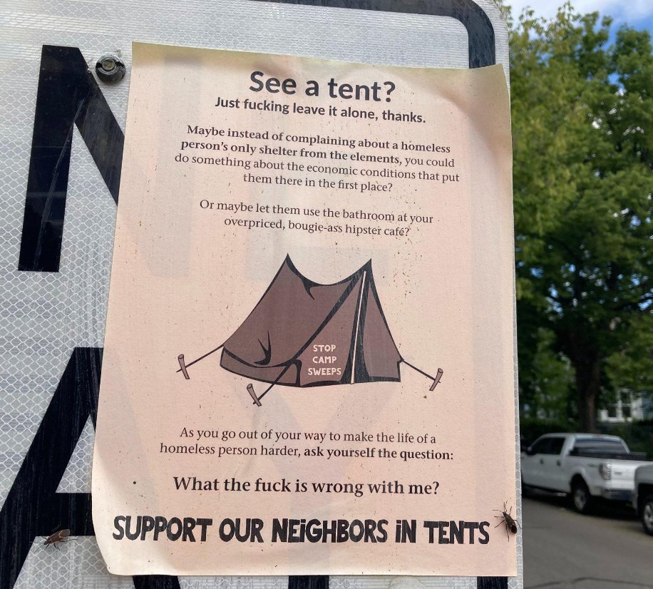 COMPLETEANAR's tweet photo. "See a tent?" https://t.co/Zl3X5Z1dlz https://t.co/q5tCQaAAfV