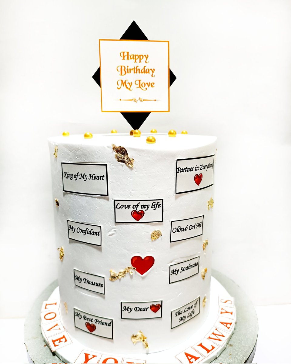 Sarahinioluwa's tweet photo. @mrmacaroni Hello, I'm Inioluwa the creative director of emeralds cakehub. Your go to place to soothe your cake and sweet cravings 😋😉
You can reach me on IG @emeraldscakehub or WhatsApp via 08167452851 https://t.co/jb25UZeY5c