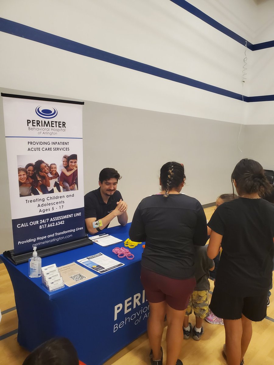 MsAnderson_R's tweet photo. Thank you to @HEB @hEBHelpingHere for their donations to Trinity Basin Preparatory. This helped make our Back to School event a success. #hebhelpinghere https://t.co/sk7iB1Al1h