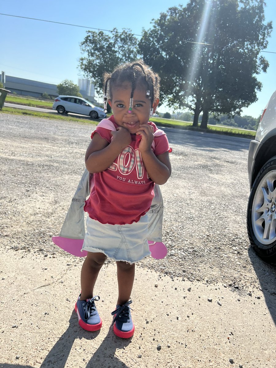 VatoAlmighty_9's tweet photo. A lotta people talk that Father shit but I’m #HIMOTHY.! To my little girl I’m SUPERMAN.! No matter the adversity life throws at you., your kids should be your priority.!🤞🏾 Babygirl got my Heart 5aEver.! #Dadicated (that’s my new shit)😂❤️ https://t.co/oK3PNgcq6g