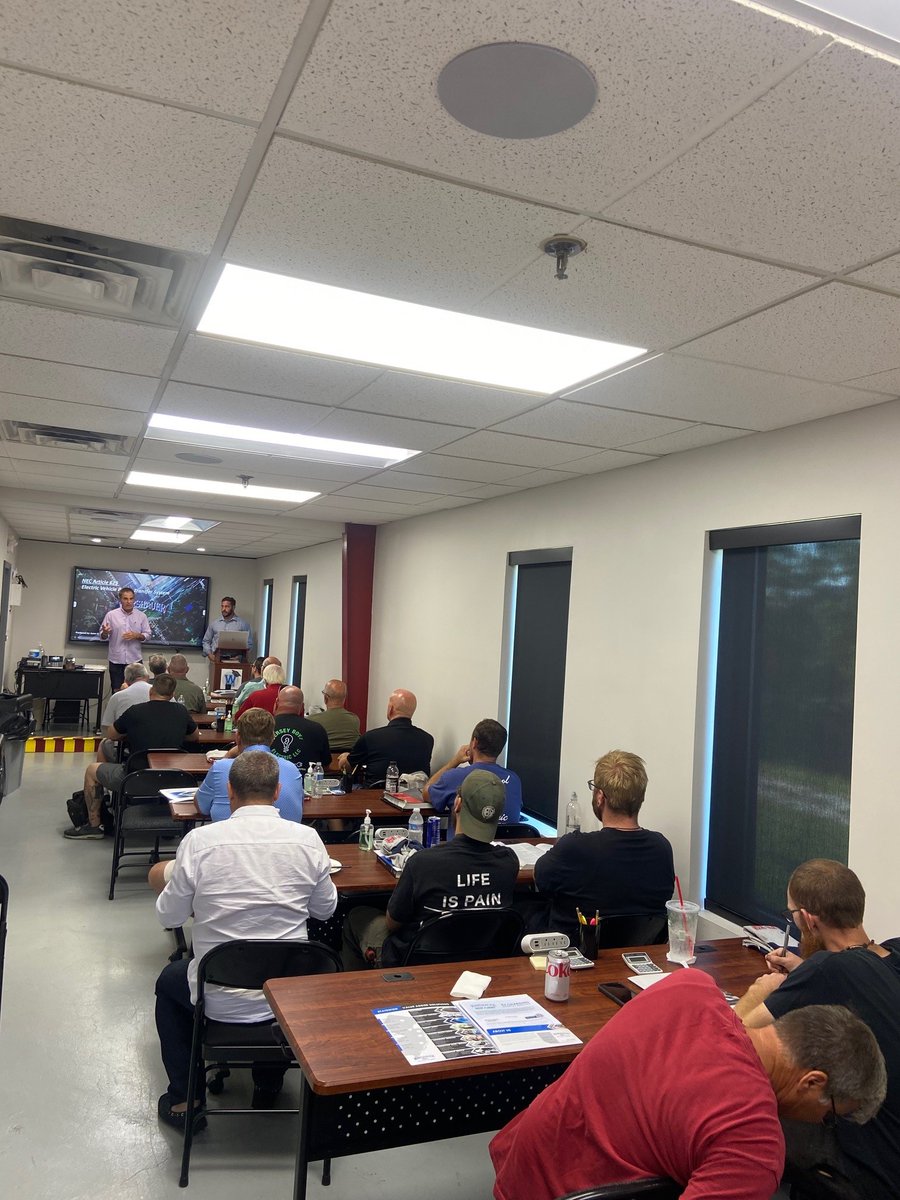 Warshauer Electric Supply (@warshauer) on Twitter photo Last night we were able to kick off another successful Warshauer Tech Fall CEU schedule! At our Lakewood location, we had a full house of contractors for our "Basics of Electrical Vehicle Charging Systems".📚
 
Check out more of our classes on warshauertech.com!
#evcharger Last night we were able to kick off another successful Warshauer Tech Fall CEU schedule! At our Lakewood location, we had a full house of contractors for our "Basics of Electrical Vehicle Charging Systems".📚
 
Check out more of our classes on warshauertech.com!
#evcharger