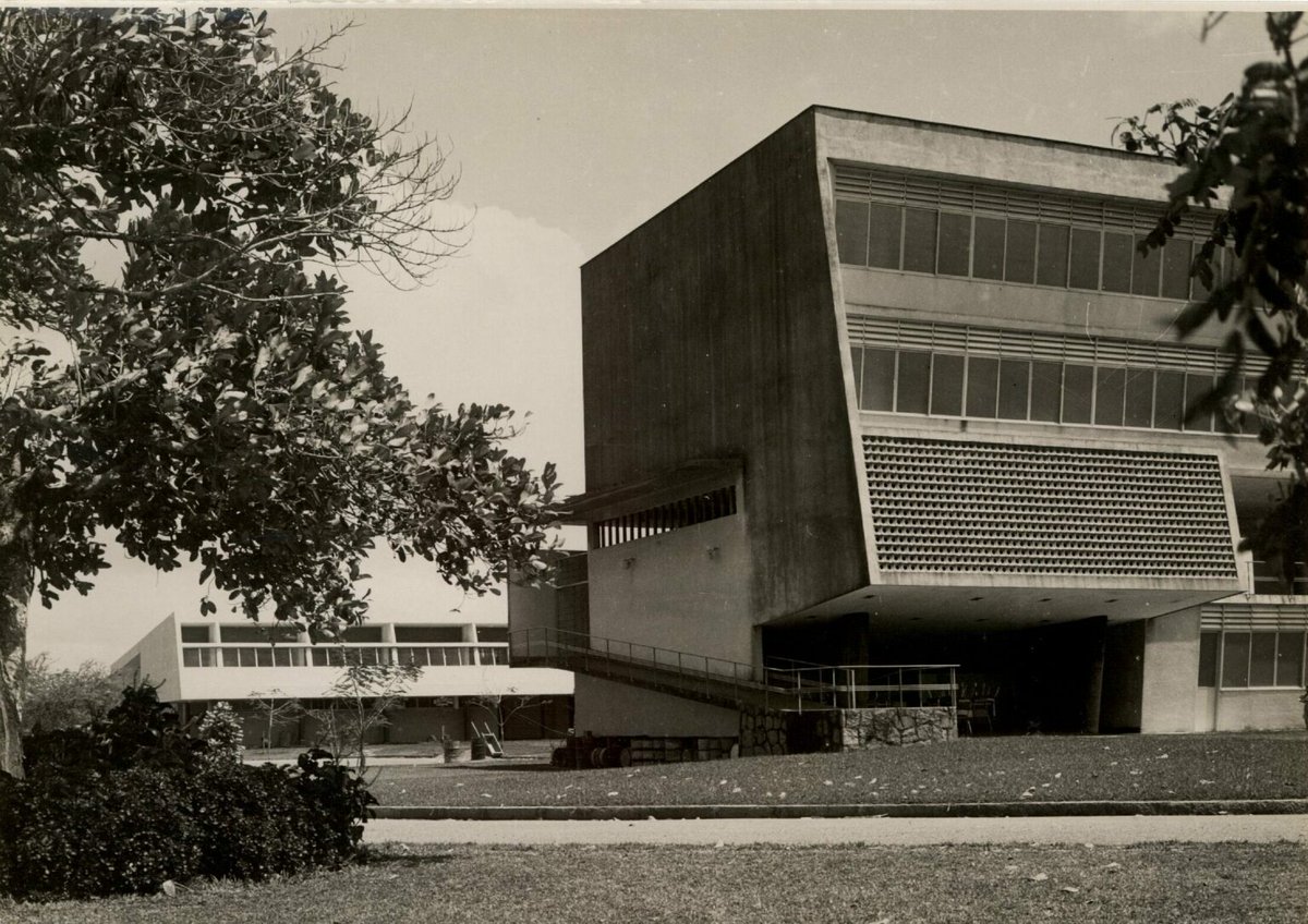 porto_digital's tweet photo. De um cursinho de computação do Instituto de Matemática a um dos mais renomados centros de ensino e pesquisa em computação do Brasil e da América Latina.

Conheça a história do Centro de Informática (@CInUFPE), da @ufpeoficial. + https://t.co/4XjJ9hmEZt