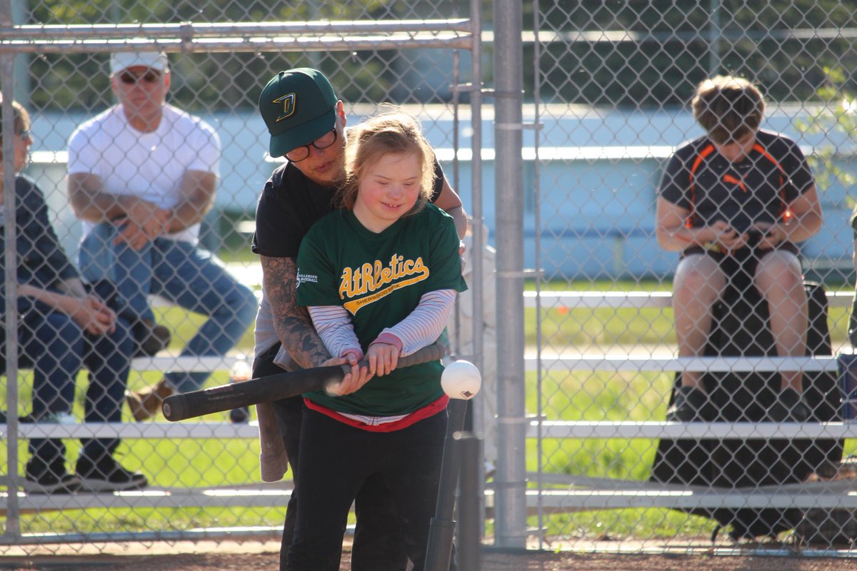spark_heather's tweet photo. U16 @BaseballAlberta Rawlings Cup starts today with games at CP9 and SAP. I will be at CP in the concession with all monies going to our Challenger Team. #baseball4everyone #spmbafamily @spmba1 https://t.co/tf7EzkMKNg
