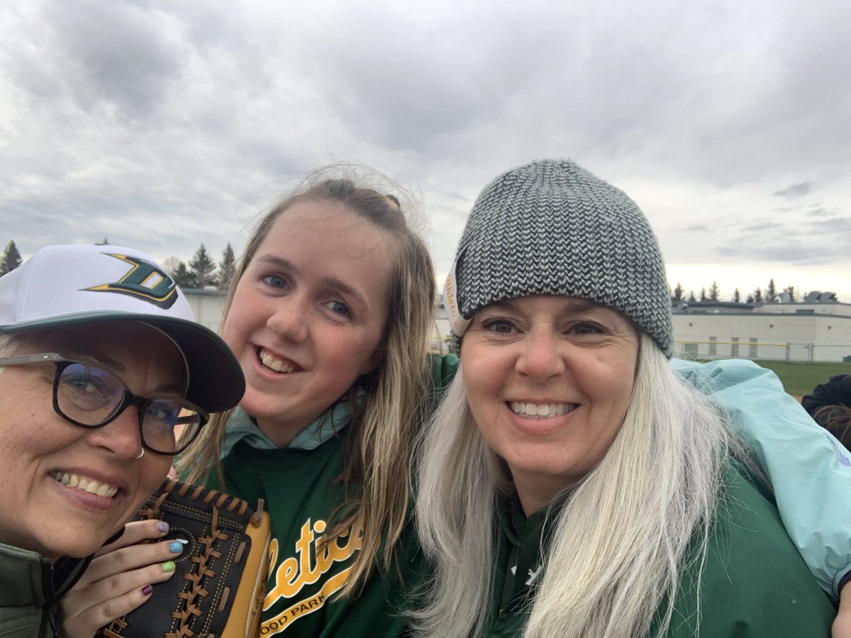 spark_heather's tweet photo. U16 @BaseballAlberta Rawlings Cup starts today with games at CP9 and SAP. I will be at CP in the concession with all monies going to our Challenger Team. #baseball4everyone #spmbafamily @spmba1 https://t.co/tf7EzkMKNg