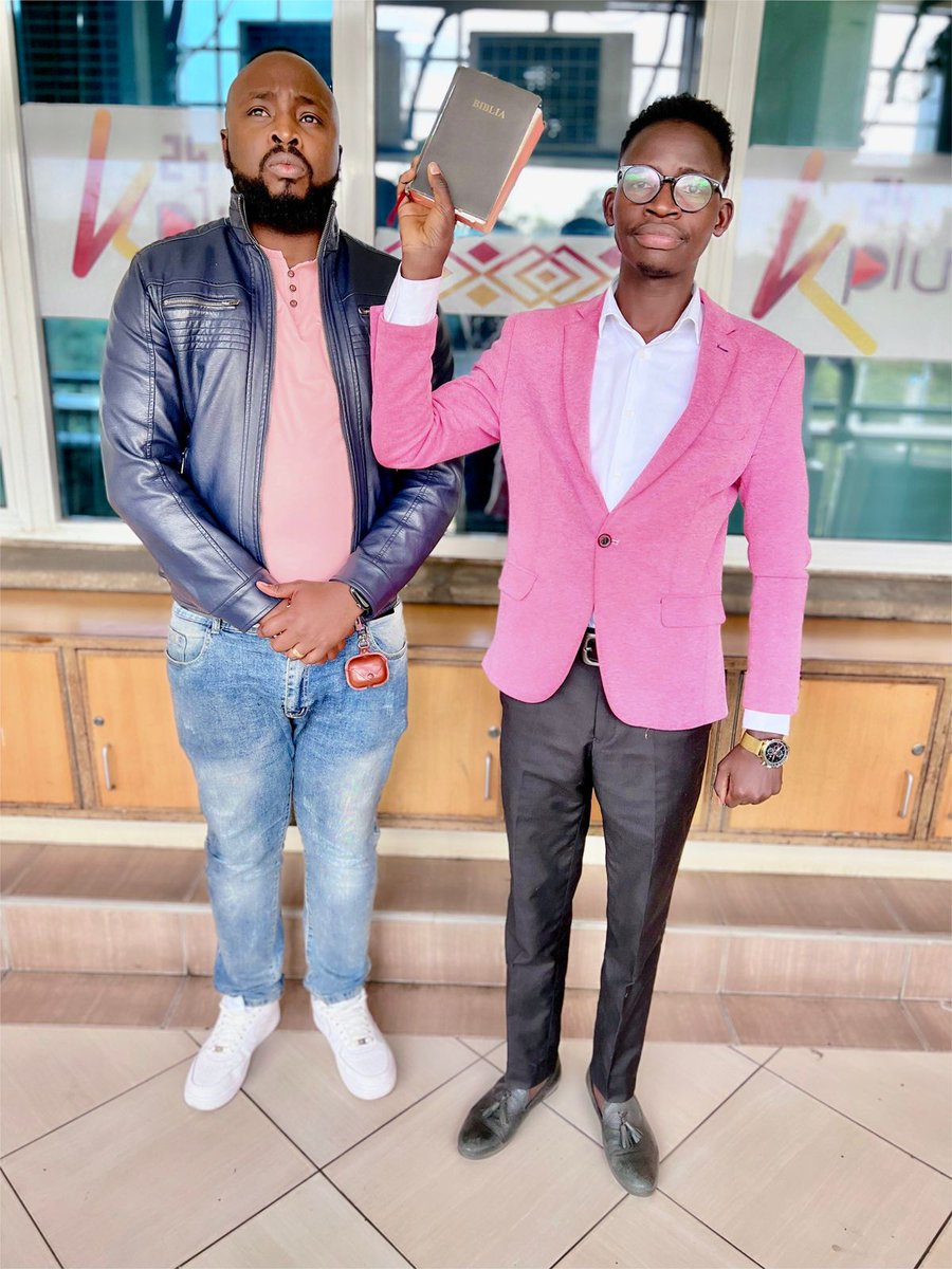 Milele_FM's tweet photo. Tumeapishwa Kama number one drive show. Ipigwe hadi 8pm. #ChrisNaTrickyMilele. @McaTricky @chris001Ke https://t.co/ZeVwvZGK29