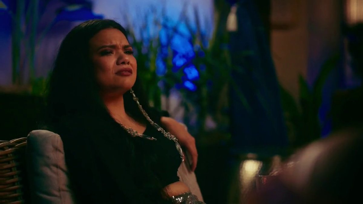 shemjay93's tweet photo. The Fantabulous Four Aunties 💁🏽‍♀️💁🏽‍♀️💁🏽‍♀️💁🏽‍♀️

An episode so good I watched it thrice already and each rewatch made me smile and feel so much better. Written, directed and starring Indigenous women. The best thing I've seen all week. We need more content like this. #ReservationDogs https://t.co/b7kPDnG3Mm