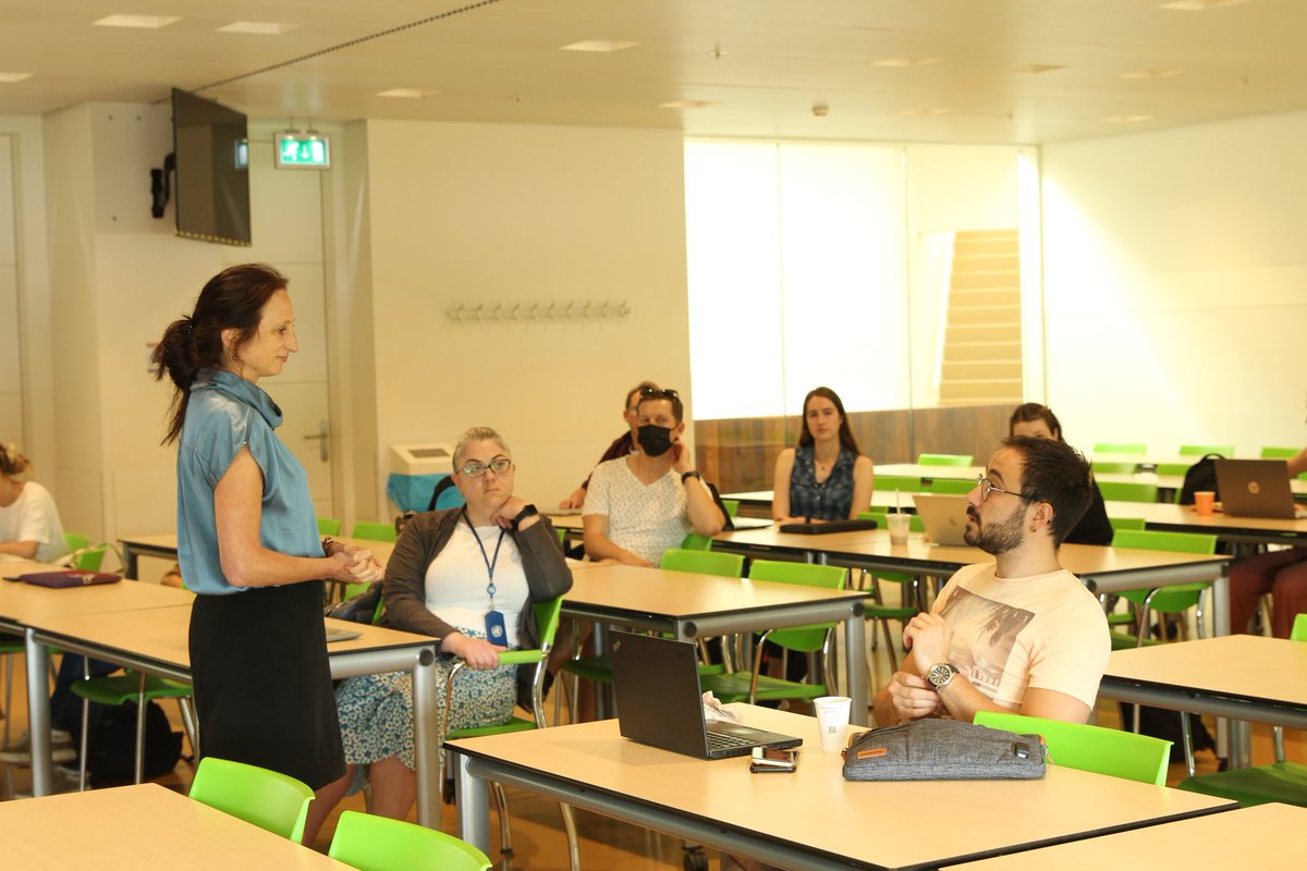 carinestroet's tweet photo. Day 4 of the joint @ZonMw @ErasmusMC sex and gender summer course. Interesting discussions led by @j_rvl on grant and journal writing and gender sensitive implementation followed by @cara_tannenbaum @CIHRIGH encouraging our participants to be the leaders in sex and gender science https://t.co/RPfpZ8tN4O