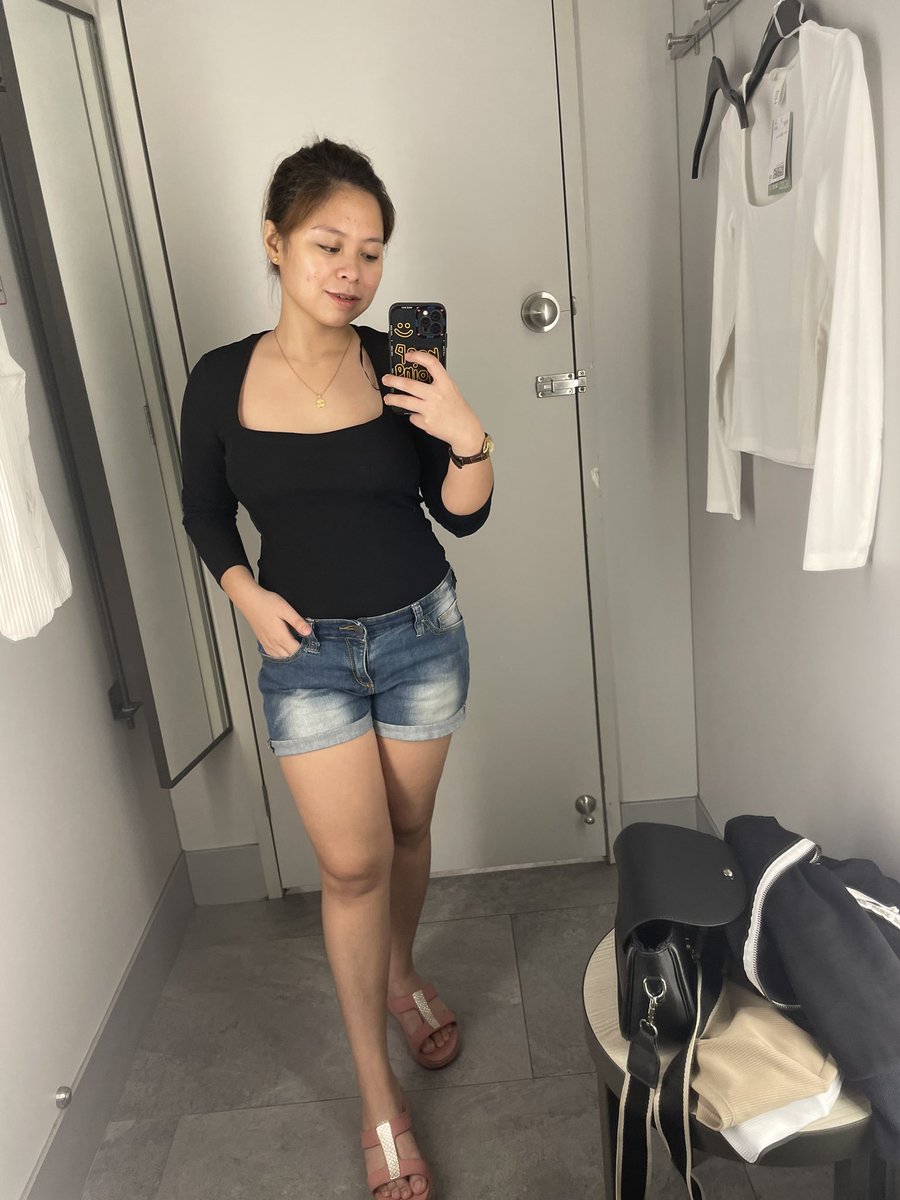 allyeaahh's tweet photo. still far from my goal weight and skin but I will get there soon! 💓✨ #fittingroomdiaries https://t.co/di8t28OGSZ