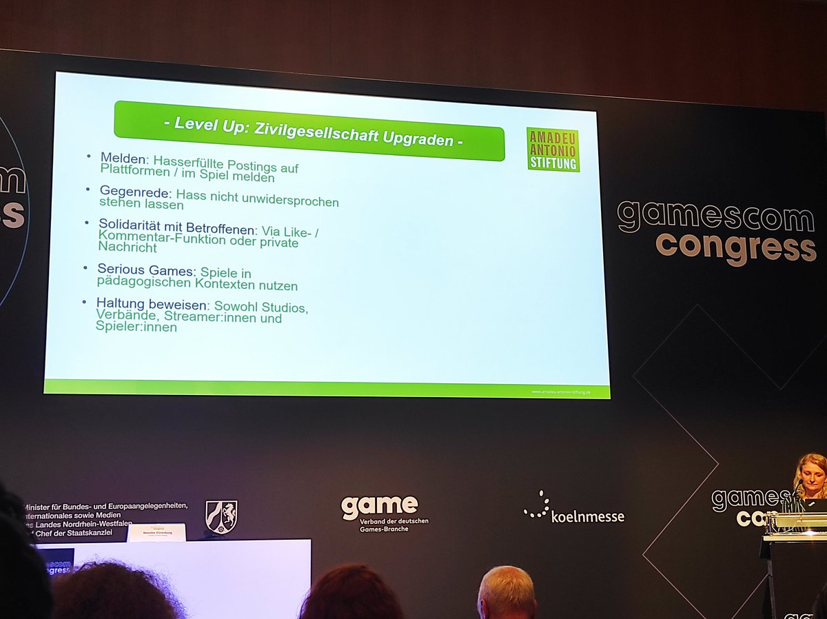Die <a href="/AmadeuAntonio/">Amadeu Antonio Stiftung</a> präsentiert Strategien gegen Rassismus und Diskriminierung in Gaming Communities <a href="/gc_congress/">gamescom congress</a> #gcc22