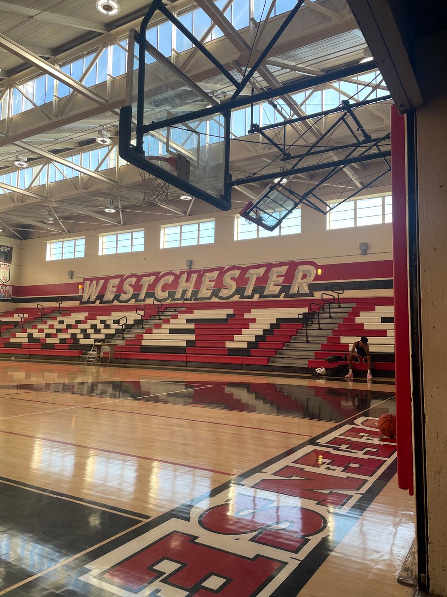 ak0r_'s tweet photo. Early bird @Jonathan_Choyce getting some work in before school https://t.co/QQQhExu2ne