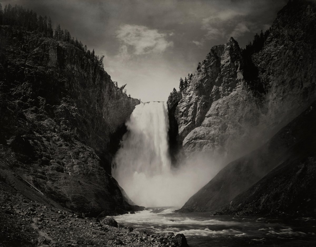 NatGeo's tweet photo. HAPPY BIRTHDAY @NatlParkService! 🥳 🎂 Your beauty hasn't aged a day. Had to dig up some of these gems from the past 106 years #NPSBirthday https://t.co/4EMNoIxuws