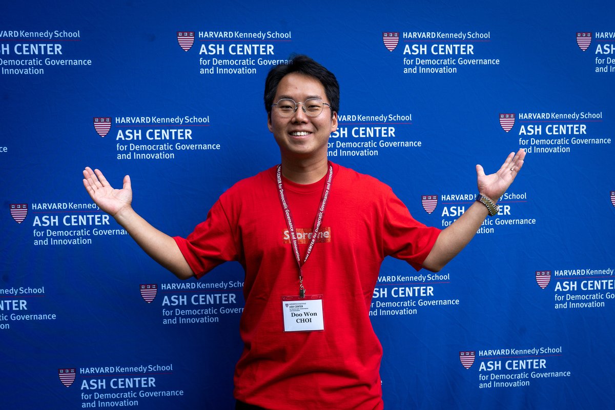 HarvardAsh's tweet photo. ✨ Yesterday, we welcomed the newest cohort of Ash Center Fellows to @Kennedy_School! 

This community includes doctoral and post-doctoral fellows, visiting faculty and researchers, and practitioners from around the globe—all with a shared mission of advancing good governance. https://t.co/OidN7DICks