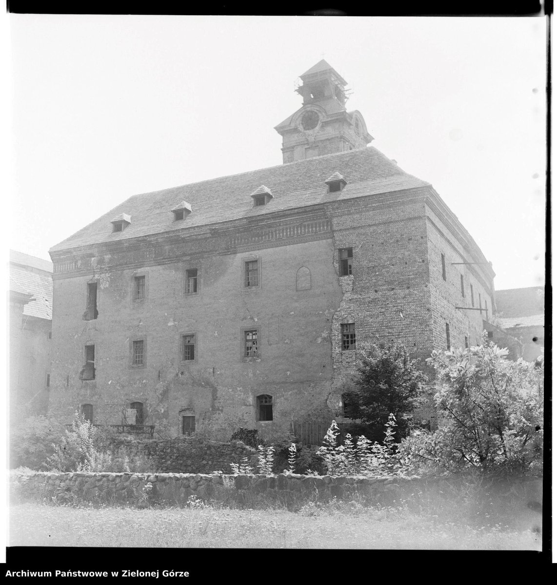 henschel_frank's tweet photo. Neue Fotoserie aus dem Archiwum Państwowe w #ZielonaGóra
Diesmal wurden Bilder aus #Zary #Sorau bei fb veröffentlicht. #Bieberstein
#Promnitz Schloss u. a. https://t.co/7h9l4HkOHo