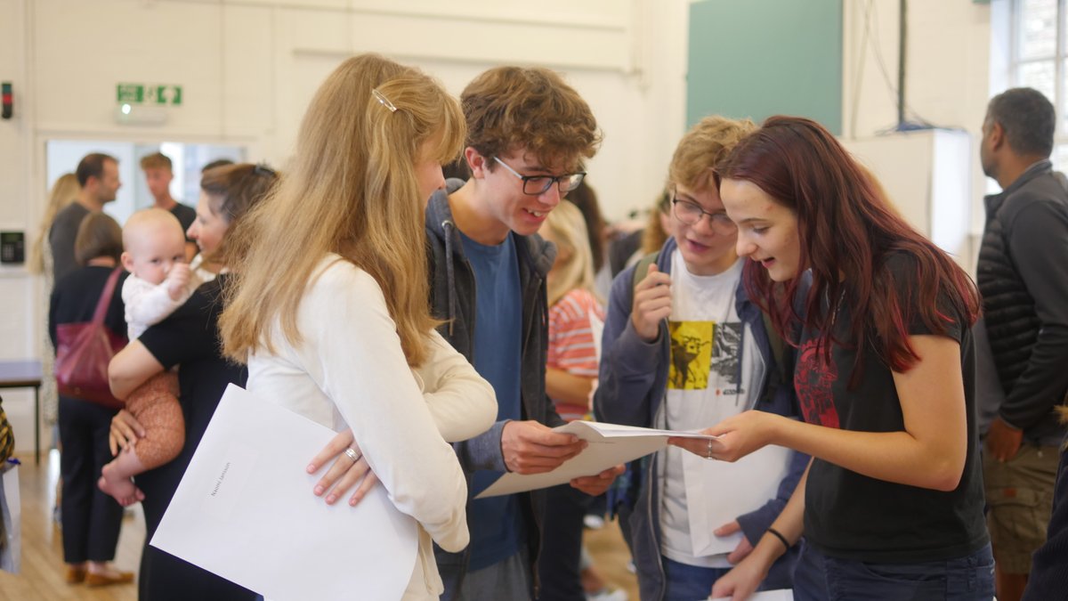 doverbroecks's tweet photo. Congratulations to our #GCSE and #IGCSE students on their amazing results today! 🎉 d’Overbroeck’s Years 7-11 students achieved excellent GCSE results, with 15% of all entries being awarded grade 9s, 38% achieving grades 9-8, and 63% being awarded grades 9-7.
@NAEducation https://t.co/RdXO25CKmG