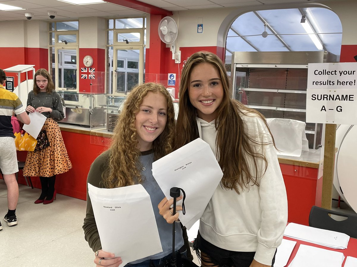 RodingValleyHS's tweet photo. Lots of very happy smiley faces at GCSE Results morning 😃 We are so #proud of our Yr11 students. Fantastic results! Excited to see record numbers joining our Sixth Form and excited for all the amazing futures awaiting such a great bunch of young people 🤩 #gcseresultsday2022 https://t.co/bexnvwoduC