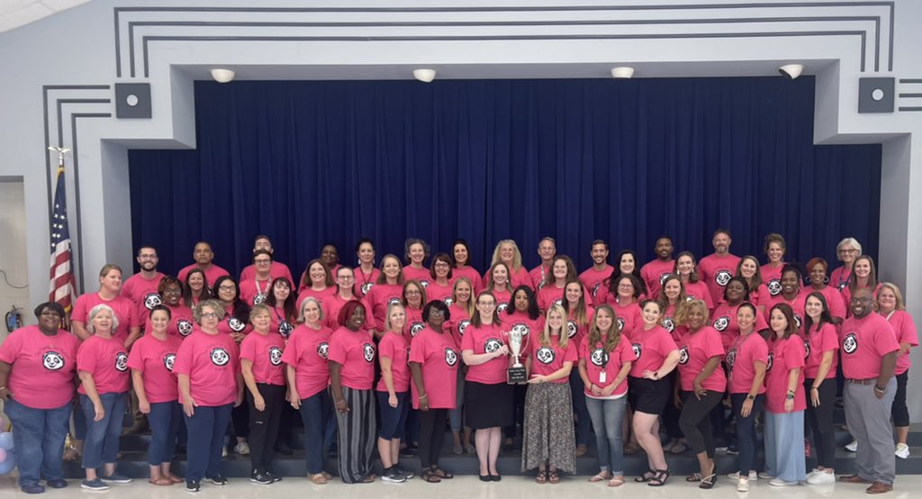 PboroElementary's tweet photo. We are #onechatham and this is #OurPES 🐼💙💕 https://t.co/0sjhYWUkTy