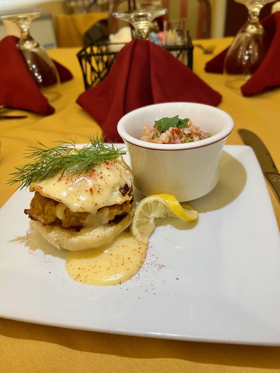 AutumnWoodsHC's tweet photo. Residents surely enjoyed Tuesday's amazing breakfast, which consisted of Seafood Benedict served with a side of Shrimp Ceviche.
#TrilogyLiving 
#TrilogyThemedWeeks 
#OurChefsRock https://t.co/2nDRu2gNDW