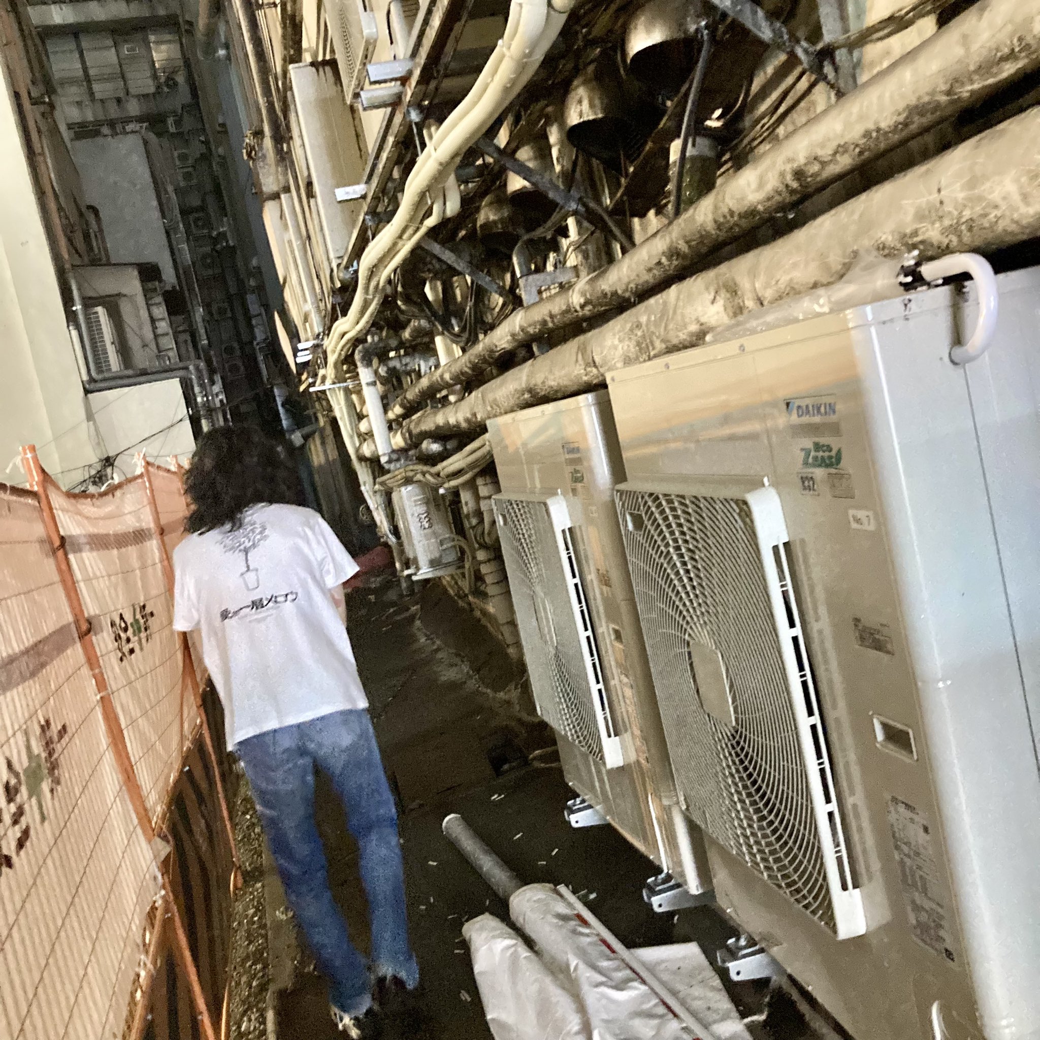 新品　離婚伝説　愛が一層メロウ　バンドTシャツ　ロンT 新品 離婚伝説 愛が一層メロウ バンドTシャツ ロンT - メルカリ