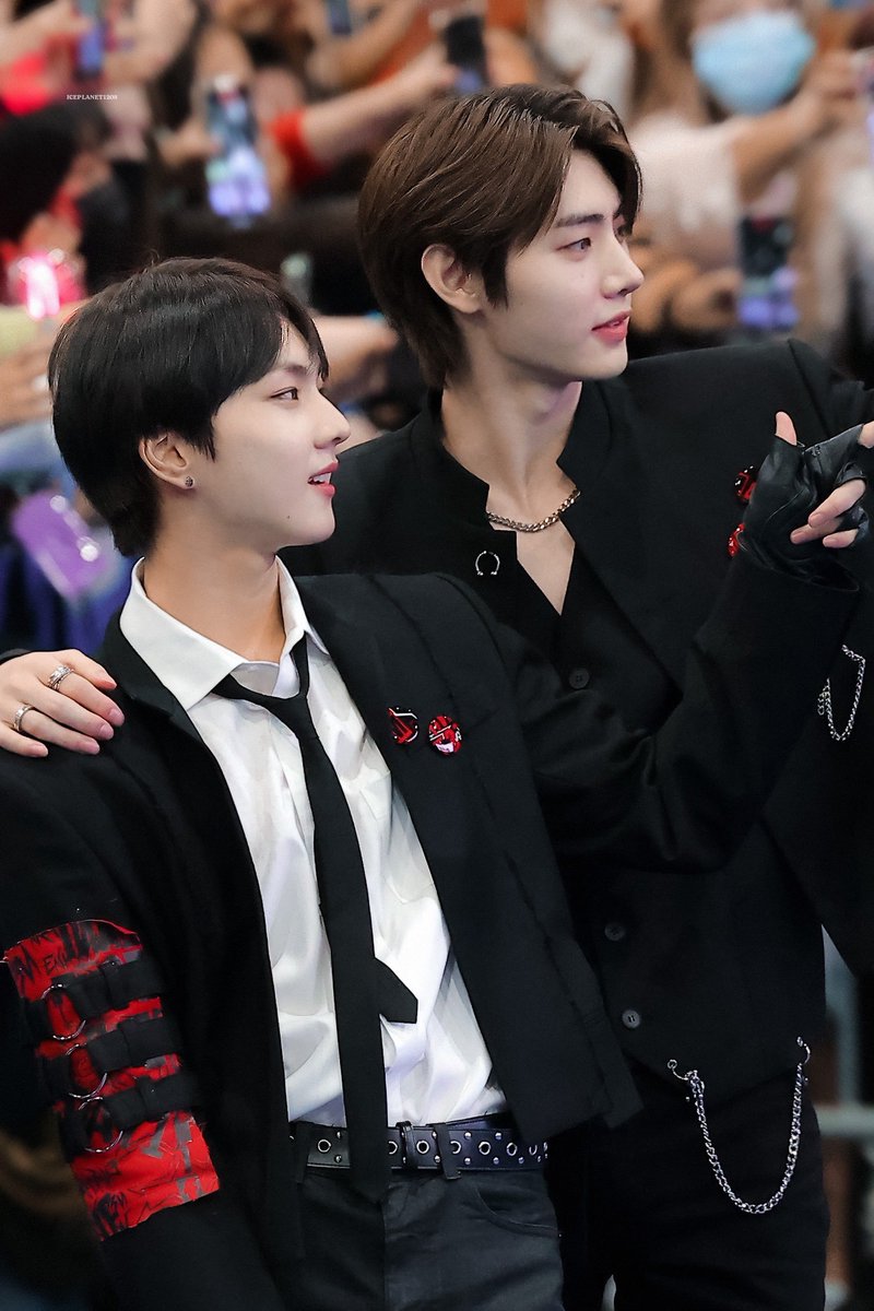 hoonyangz's tweet photo. OH MY GOD SUNGWON 😭😭😭😭 https://t.co/Hq2chnleZx
