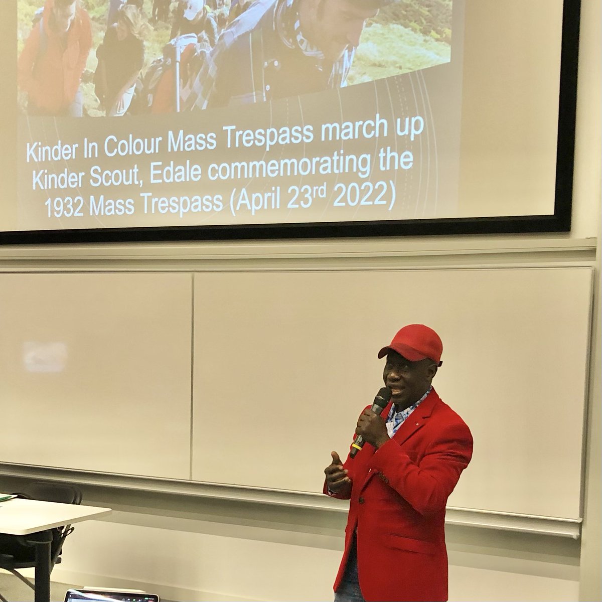 Very insightful keynote by <a href="/maxwell_ayamba/">Dr Ayamba</a> entitled “Contested Landscape: ‘Race’ and the English Countryside Space” at the <a href="/ImagineTheRural/">RURALIMAGINATIONS</a> conference. <a href="/UvA_Humanities/">UvA Geesteswetenschappen</a>