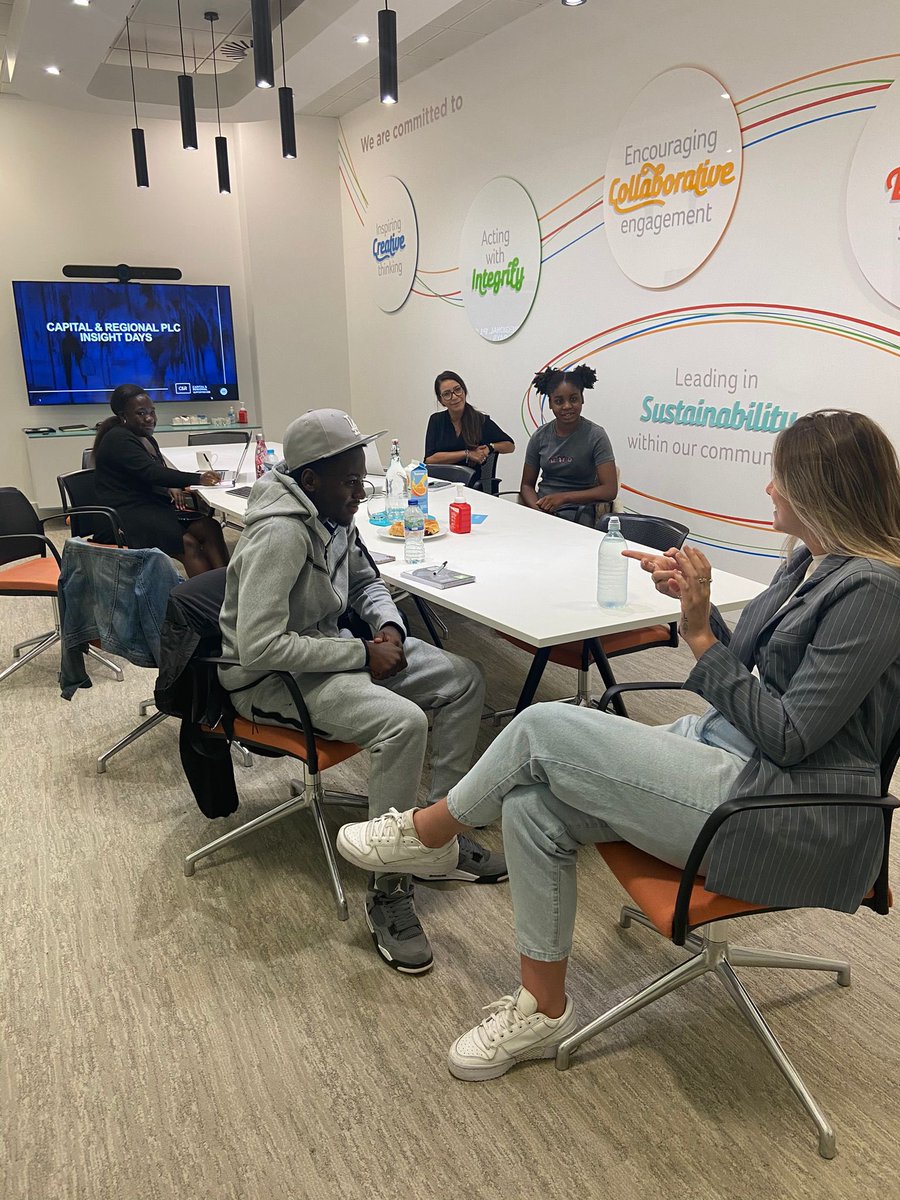 officialstepnow's tweet image. Yesterday a few of our young people experienced a day at Capital Regional Place learning all things commercial property.

We go again today and are excited to hear more feedback on everything they’ve learnt🔥

#stepnow #youngpeoplematter #commercialpropertymanagement