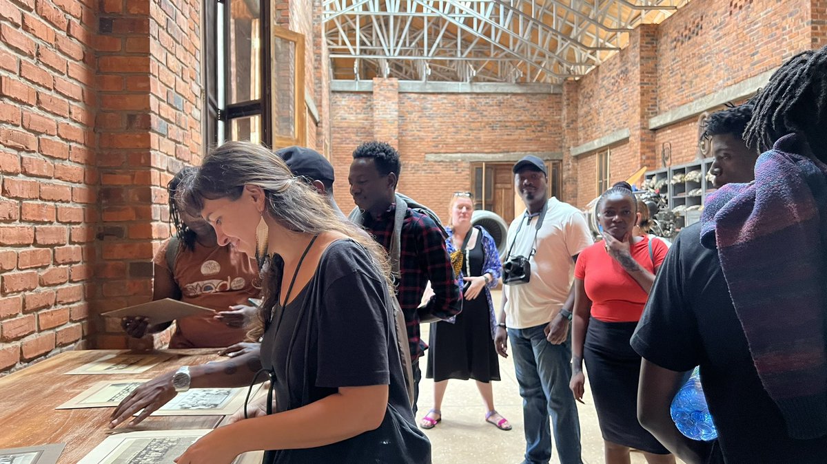 ibrahim_mahama's tweet photo. Underground collective from Uganda and University of Michigan Ann Arbor. #educationalvisit #redclaytamale #ghana #uganda #USA https://t.co/QqLdLnqVBD