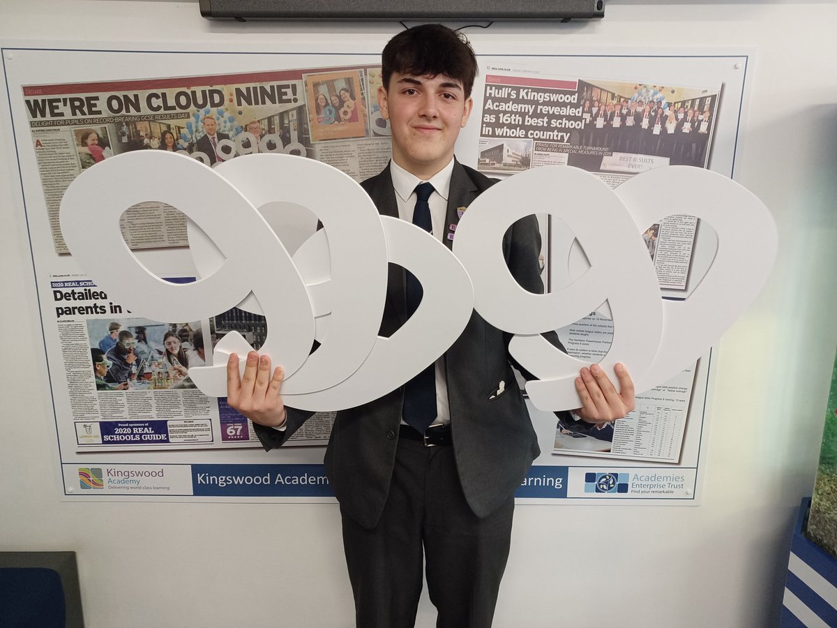 Kingswood_Acad's tweet photo. Well done to Nathan who also got five Grade 9s and will also be going to Wyke in September to study Biology, Psychology and ICT. #HighestExpectations https://t.co/aZTnR0GKAp