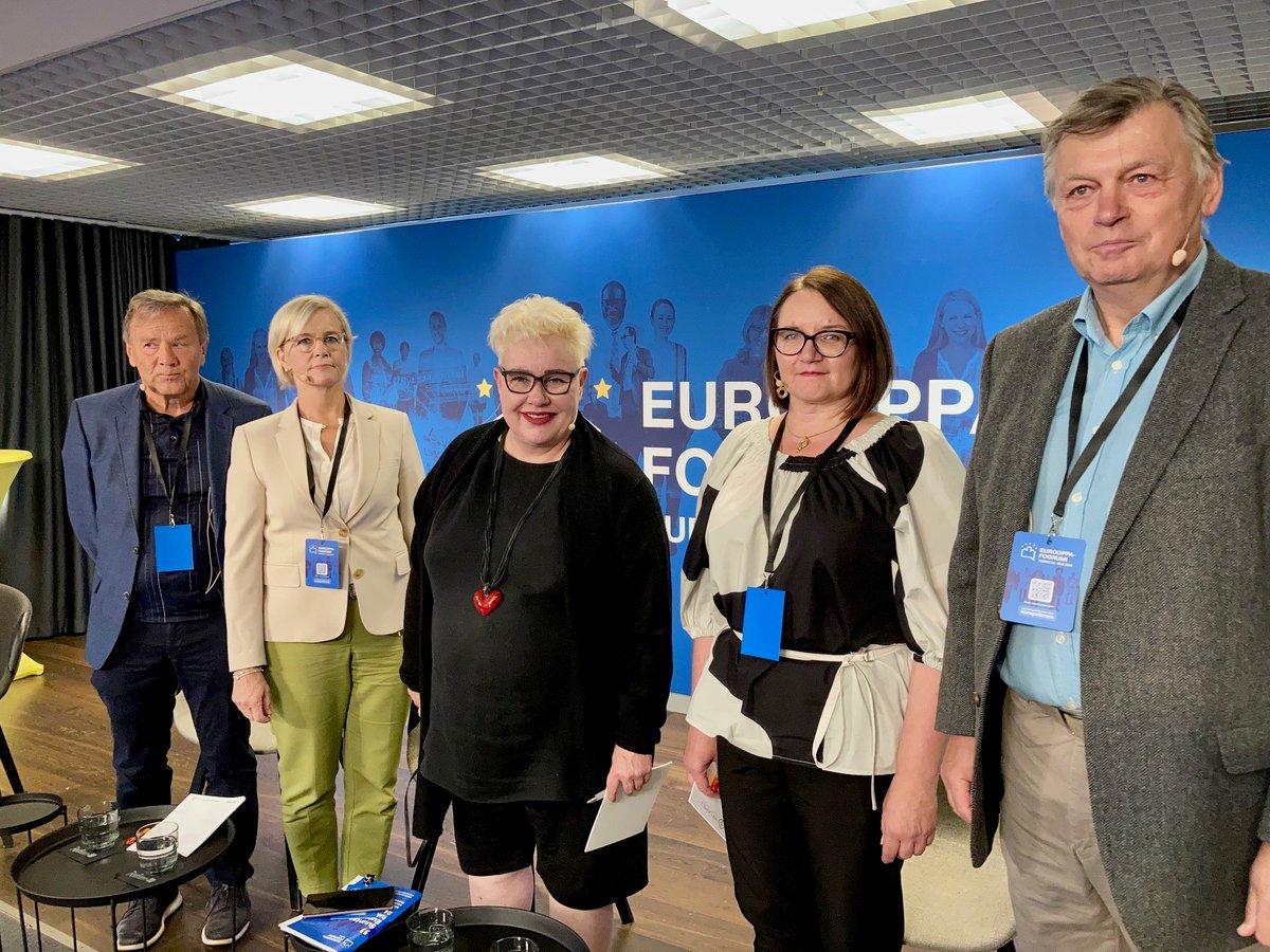 #Eurooppafoorumin tiedepäivässä heijastui vahvasti Ukrainan sodan aiheuttama yllätyksellisyys sekä yhä vain kasvava tiedon tarve. <a href="/InFLAMES_Health/">InFLAMES Flagship</a> keskustelu nosti esille oman lääkekehityksen merkityksen jo huoltovarmuuden vuoksi.
utu.fi/fi/ajankohtais…