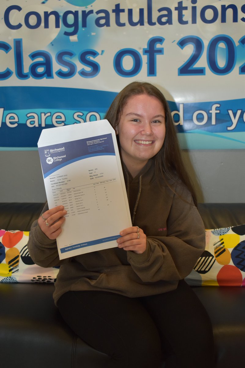 Anna Toyton's hard work certainly paid off this morning when she received two grade 9s, one level two distinction, five grade 8s and one grade 7.
