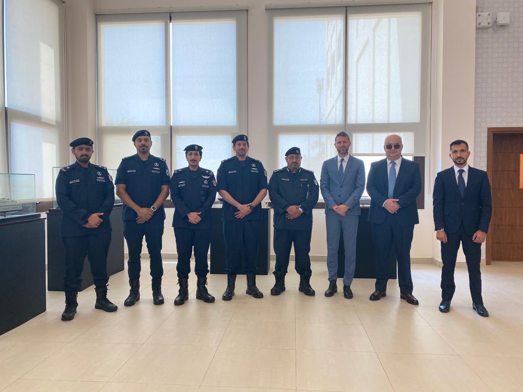 Excited to partner with the Dutch <a href="/PALV_flyingcar/">PAL-V</a> during a visit to Qatar’s Coasts and Borders Security Guards to discuss the future of flying cars 
🇶🇦 🇳🇱