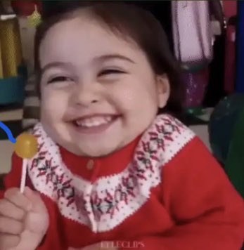 carmentarancon's tweet photo. Yo animando a los niños a que se ahoguen: https://t.co/c2j1CkGZp4