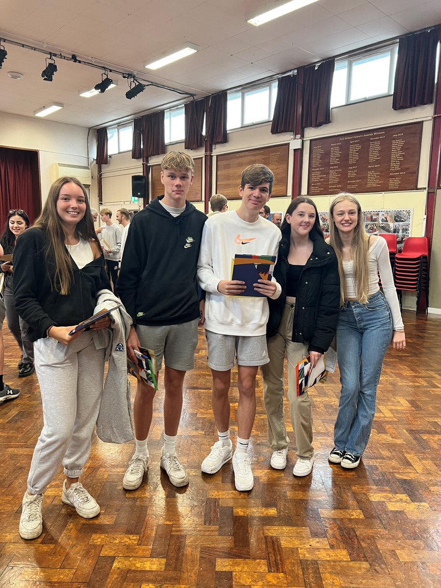 Fitzharrys's tweet photo. Congratulations to all our year 11 students receiving their results this morning. We are so proud of what you have achieved. Amazing results for brilliant group of students. @TheOxfordMail @TheHeraldSeries https://t.co/w9O79IAM0b