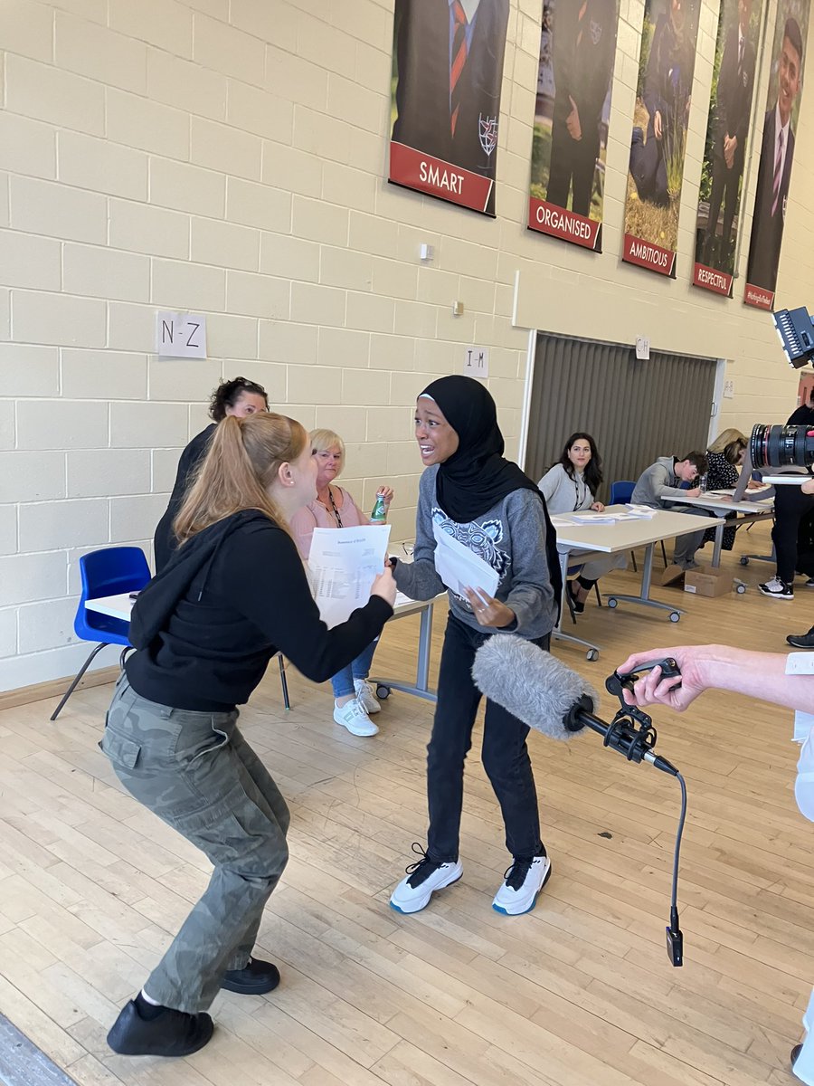 acroydon_teach's tweet photo. This makes working in education the best job. Well done to all students receiving their results today. If you didn’t get what you wanted, there are plenty of paths to getting there. Keep going! #YouveGotThis #NothingButTheBest #gcseresultsday2022 https://t.co/SZRvXCuRpu