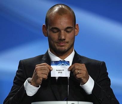 Sneijder on PSV &amp; Veerman's comments:

"It's everyone else's fault apparently, but from the first minute I watched him surrender.

He was clear that PSV were better than Rangers. I expected him to prove it, but he did nothing.

Rangers won every battle &amp; deserved to go through."