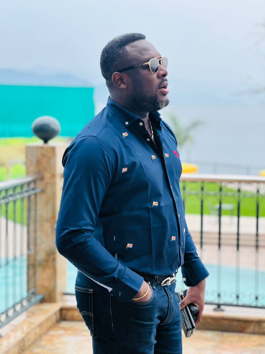 papymbomaofc's tweet photo. Bonjour la communauté 😊✅✌🏽 https://t.co/8z8Igknt44